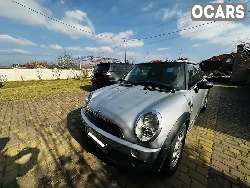 Хетчбек MINI Hatch 2006 1.4 л. Ручна / Механіка обл. Рівненська, Рівне - Фото 1/16