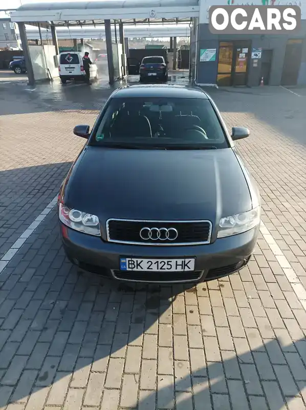 Седан Audi A4 2004 1.6 л. Ручная / Механика обл. Ровенская, Ровно - Фото 1/9