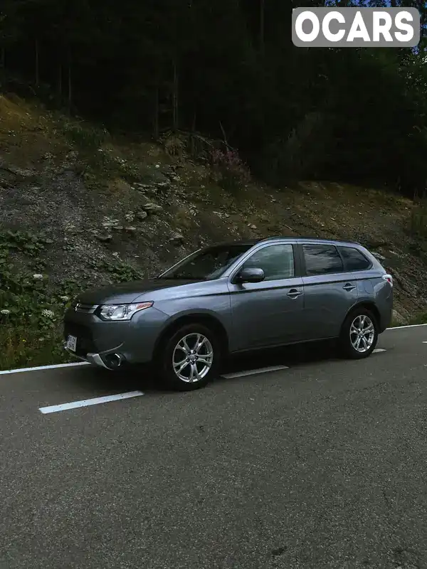 Позашляховик / Кросовер Mitsubishi Outlander 2014 2.4 л. Варіатор обл. Тернопільська, Тернопіль - Фото 1/21