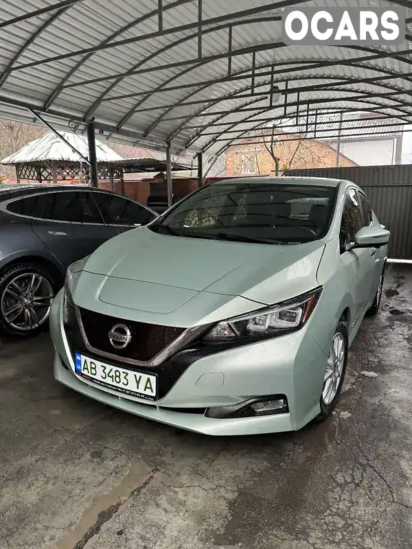 Хэтчбек Nissan Leaf 2018 null_content л. обл. Винницкая, Винница - Фото 1/3