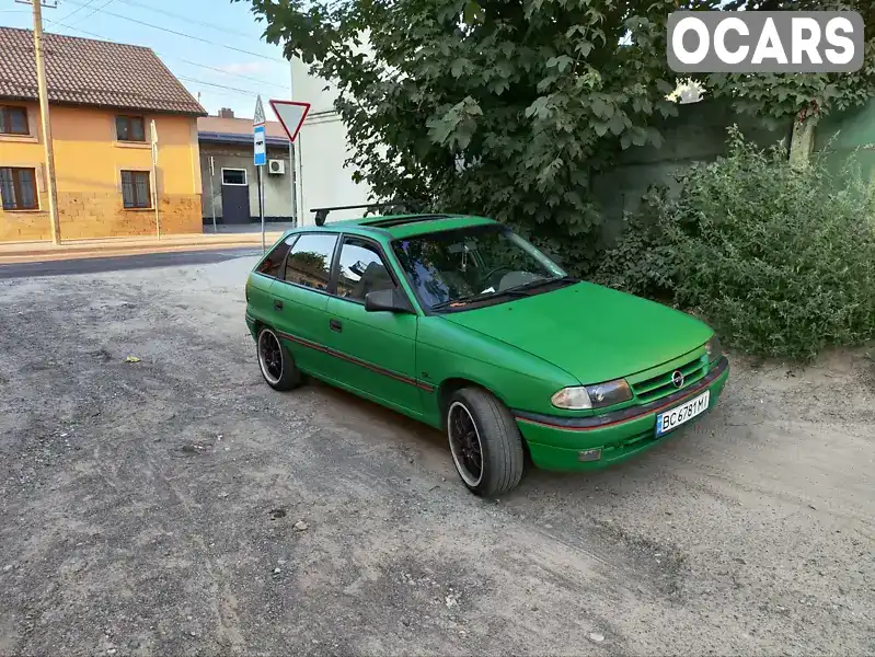 Хетчбек Opel Astra 1993 1.8 л. Автомат обл. Львівська, Львів - Фото 1/5