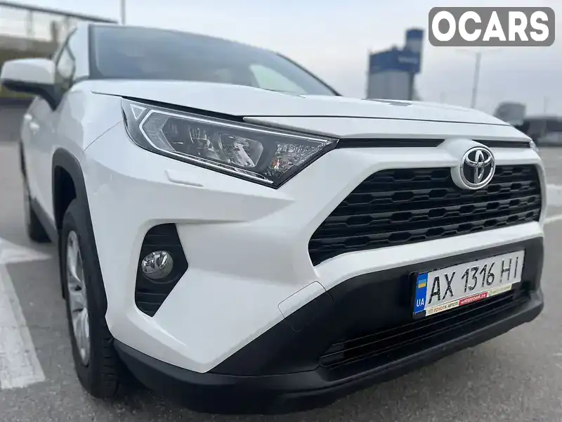 Внедорожник / Кроссовер Toyota RAV4 2019 1.99 л. Автомат обл. Киевская, Киев - Фото 1/21