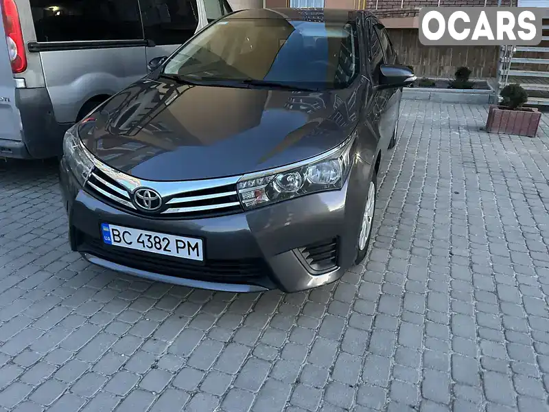 Седан Toyota Corolla 2015 1.33 л. Ручна / Механіка обл. Тернопільська, Тернопіль - Фото 1/21