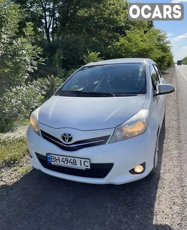 Хэтчбек Toyota Yaris 2012 1.33 л. Автомат обл. Одесская, Одесса - Фото 1/9