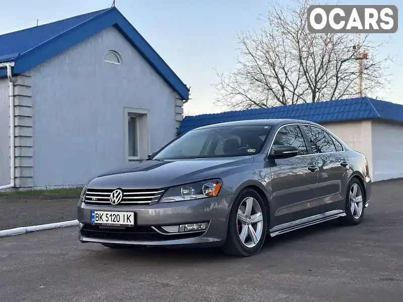 Седан Volkswagen Passat 2015 1.8 л. Автомат обл. Ровенская, Радивилов - Фото 1/21