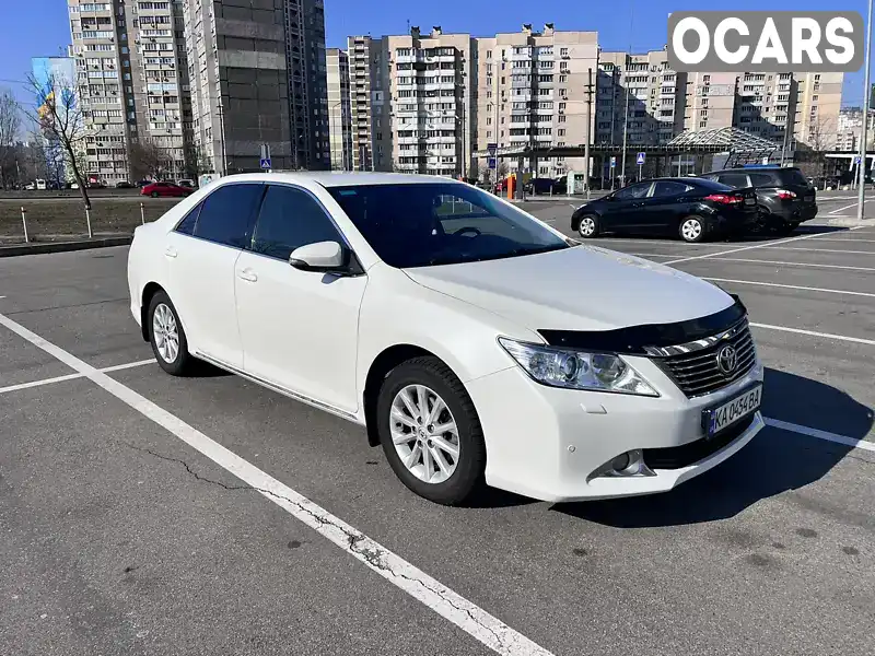 Седан Toyota Camry 2013 2.49 л. Автомат обл. Київська, Київ - Фото 1/21