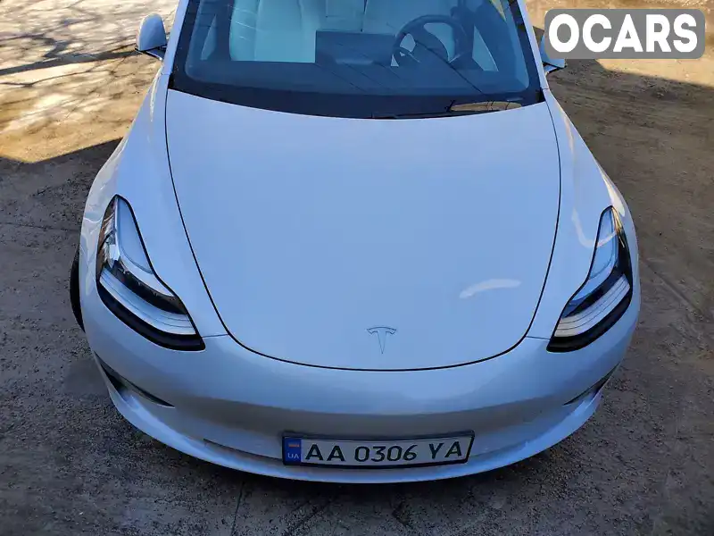 Седан Tesla Model 3 2020 null_content л. Автомат обл. Киевская, Киев - Фото 1/21