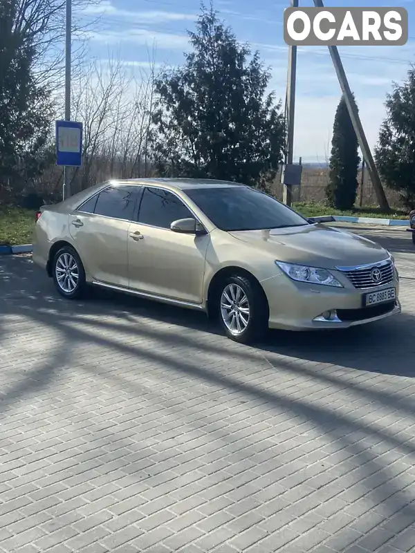 Седан Toyota Camry 2012 2.49 л. Автомат обл. Львовская, Львов - Фото 1/21