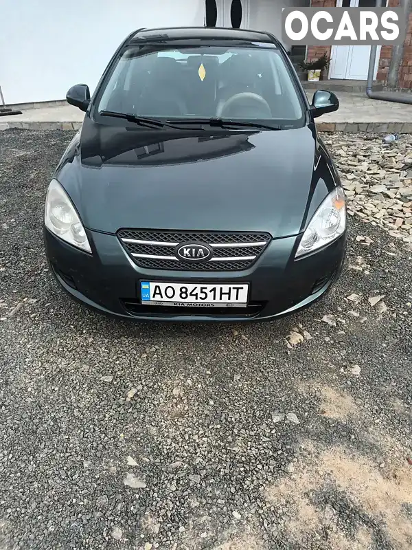 Хетчбек Kia Ceed 2008 1.59 л. Ручна / Механіка обл. Закарпатська, Тячів - Фото 1/13