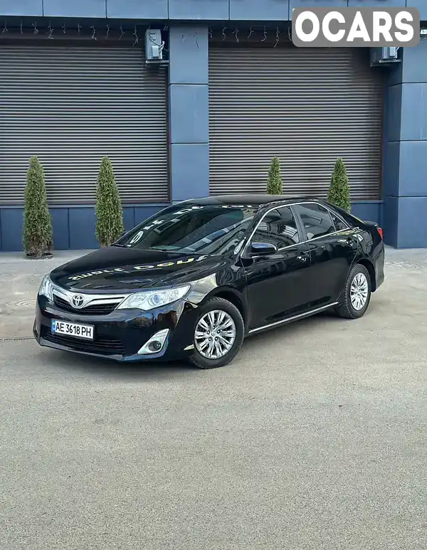 Седан Toyota Camry 2013 2.5 л. Автомат обл. Днепропетровская, Днепр (Днепропетровск) - Фото 1/21