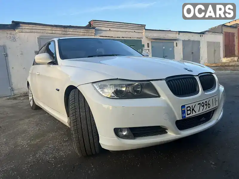 Седан BMW 3 Series 2010 3 л. Автомат обл. Рівненська, Рівне - Фото 1/11