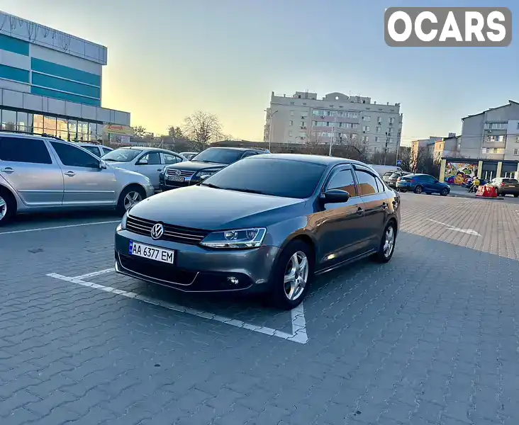 Седан Volkswagen Jetta 2011 2.5 л. Автомат обл. Киевская, Киев - Фото 1/18