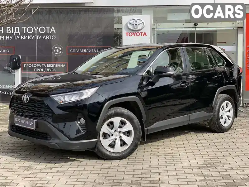 Позашляховик / Кросовер Toyota RAV4 2019 1.99 л. Автомат обл. Закарпатська, Ужгород - Фото 1/12