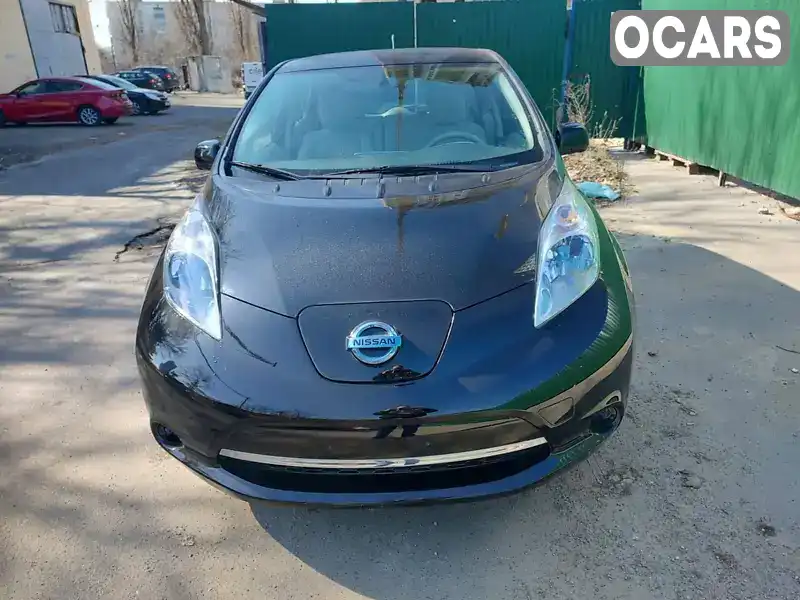 Хэтчбек Nissan Leaf 2014 null_content л. Вариатор обл. Киевская, Киев - Фото 1/21