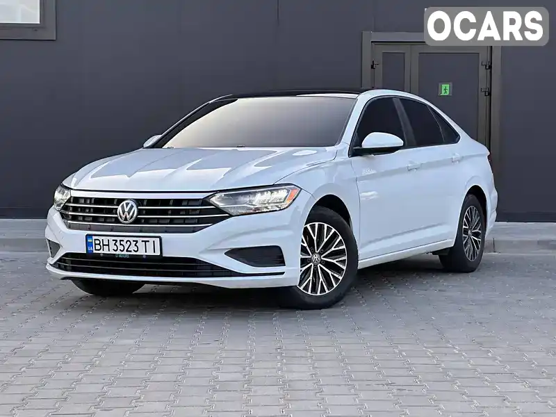 Седан Volkswagen Jetta 2018 1.4 л. Автомат обл. Одеська, Одеса - Фото 1/17