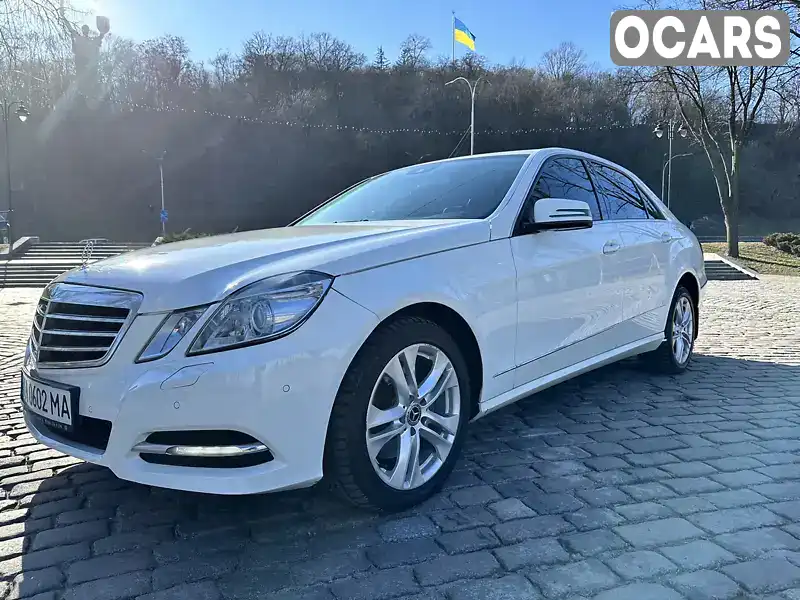 Седан Mercedes-Benz E-Class 2012 1.8 л. Автомат обл. Киевская, Киев - Фото 1/21