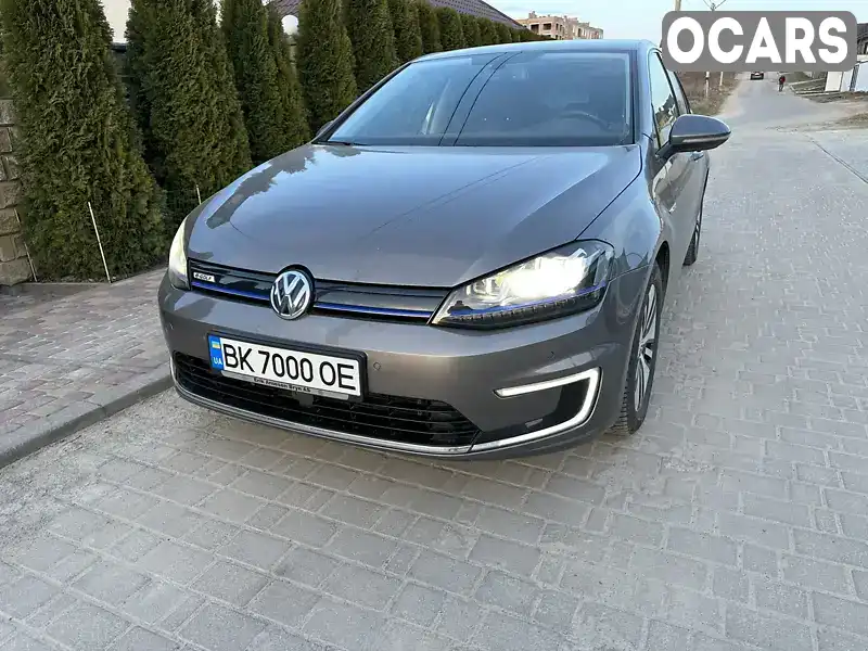 Хэтчбек Volkswagen e-Golf 2015 null_content л. Автомат обл. Ровенская, Ровно - Фото 1/21