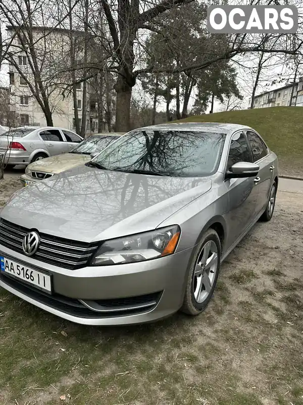 Седан Volkswagen Passat 2013 2.5 л. Автомат обл. Київська, Київ - Фото 1/9