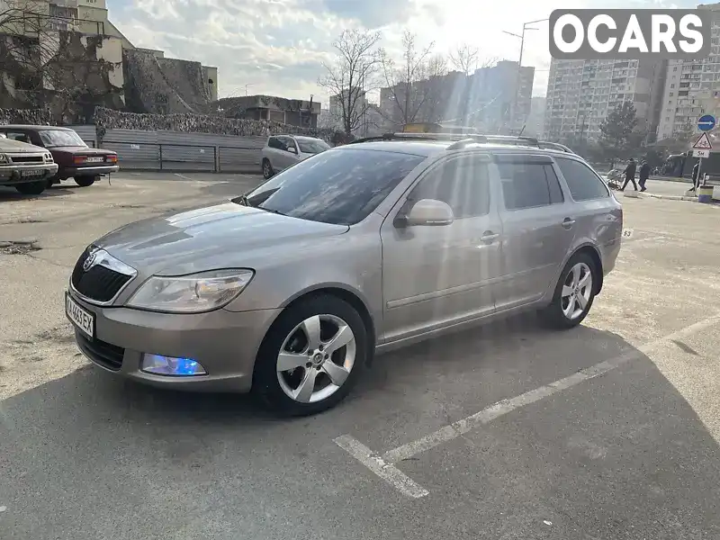 Универсал Skoda Octavia 2010 1.39 л. Автомат обл. Киевская, Киев - Фото 1/12