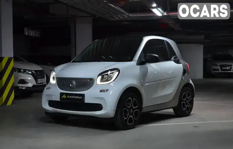 Купе Smart Fortwo 2016 0.9 л. Автомат обл. Киевская, Киев - Фото 1/21