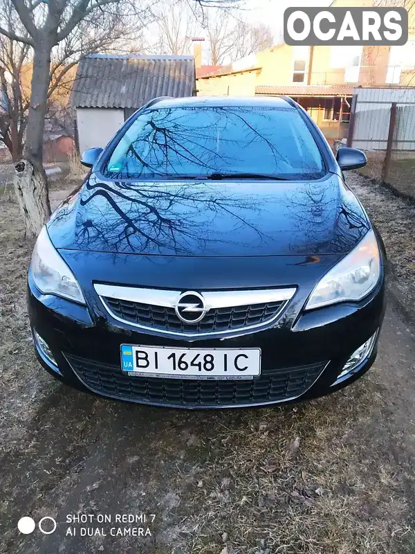 Універсал Opel Astra 2011 1.7 л. Ручна / Механіка обл. Полтавська, Лубни - Фото 1/9