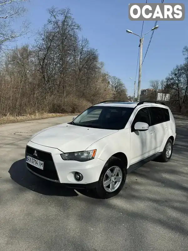 Внедорожник / Кроссовер Mitsubishi Outlander 2011 3 л. Автомат обл. Харьковская, Харьков - Фото 1/13