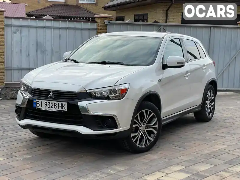 Внедорожник / Кроссовер Mitsubishi Outlander Sport 2018 2 л. Автомат обл. Полтавская, Миргород - Фото 1/12