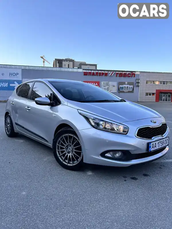 Хетчбек Kia Ceed 2015 1.58 л. Автомат обл. Київська, Київ - Фото 1/21