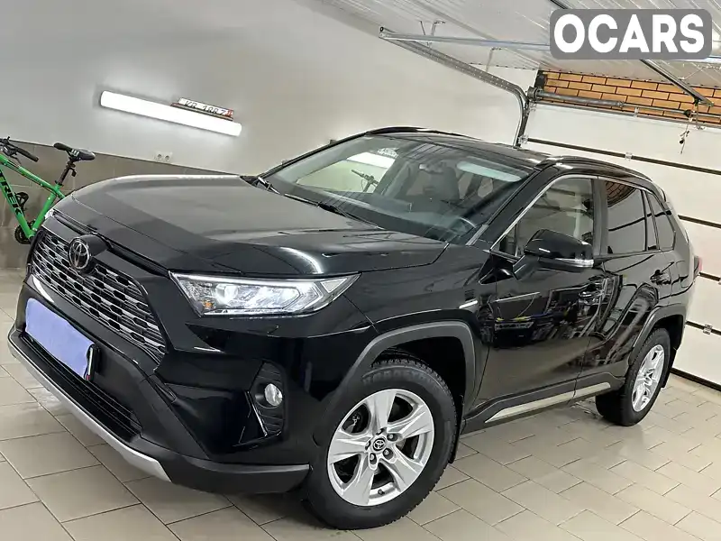 Позашляховик / Кросовер Toyota RAV4 2020 1.99 л. Автомат обл. Київська, Київ - Фото 1/21