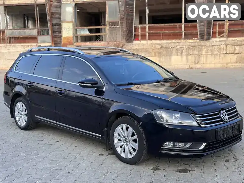 Универсал Volkswagen Passat 2011 2 л. Автомат обл. Черновицкая, Черновцы - Фото 1/16