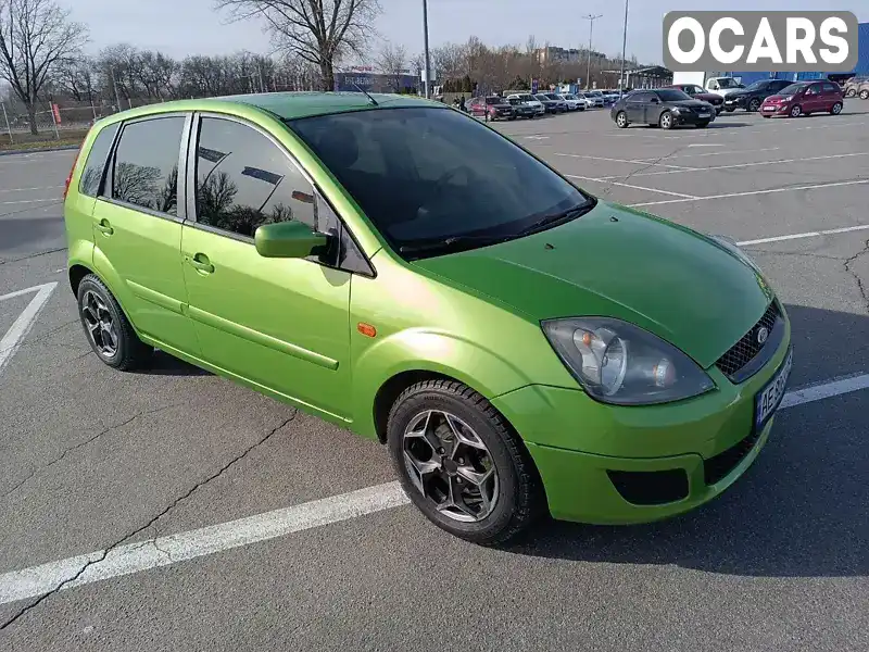 Хетчбек Ford Fiesta 2006 1.39 л. Ручна / Механіка обл. Дніпропетровська, Дніпро (Дніпропетровськ) - Фото 1/11