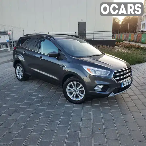 Внедорожник / Кроссовер Ford Escape 2017 1.5 л. Автомат обл. Ровенская, Ровно - Фото 1/21