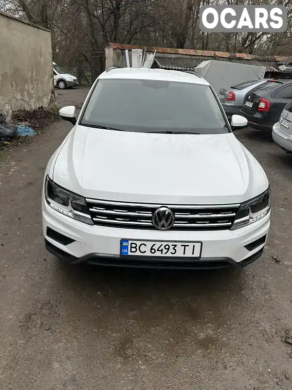 Внедорожник / Кроссовер Volkswagen Tiguan 2020 1.98 л. Автомат обл. Львовская, Буск - Фото 1/21