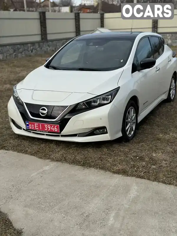 Хэтчбек Nissan Leaf 2018 null_content л. Вариатор обл. Полтавская, Полтава - Фото 1/16