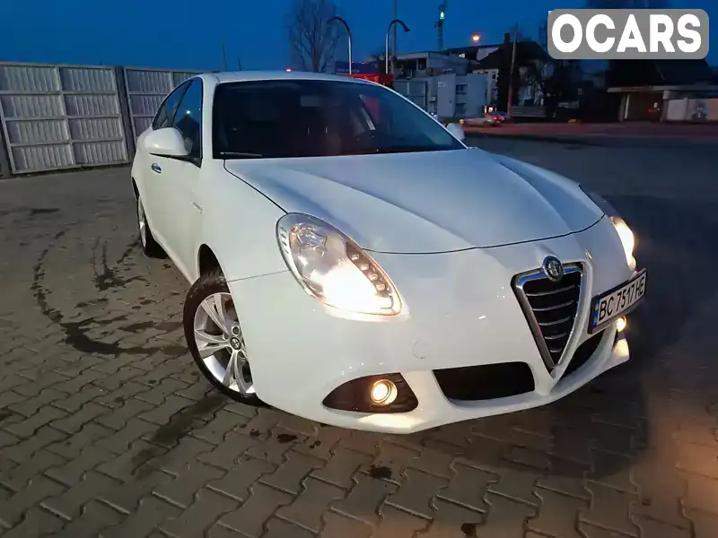 Хетчбек Alfa Romeo Giulietta 2010 1.37 л. Ручна / Механіка обл. Львівська, Львів - Фото 1/10