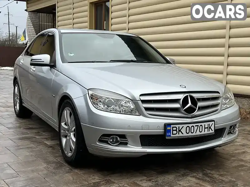 Седан Mercedes-Benz C-Class 2010 1.8 л. Ручная / Механика обл. Ровенская, Сарны - Фото 1/21