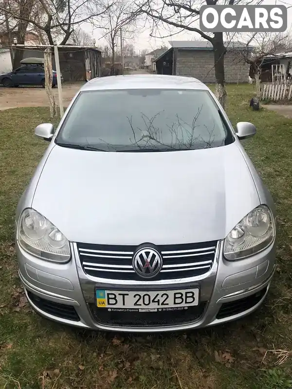 Седан Volkswagen Jetta 2006 1.6 л. Ручная / Механика обл. Ровенская, Радивилов - Фото 1/10