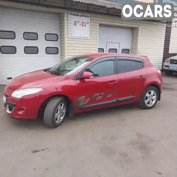 Хетчбек Renault Megane 2011 1.6 л. Ручна / Механіка обл. Чернігівська, Чернігів - Фото 1/13