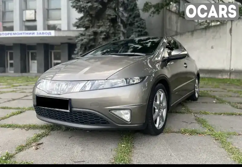 Хэтчбек Honda Civic 2006 1.8 л. Ручная / Механика обл. Днепропетровская, Кривой Рог - Фото 1/15