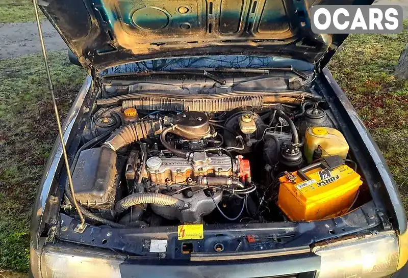 Седан Opel Vectra 1995 1.8 л. Ручная / Механика обл. Львовская, Сколе - Фото 1/7