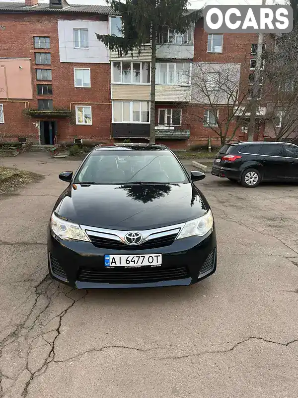 Седан Toyota Camry 2012 2.49 л. Автомат обл. Черниговская, Прилуки - Фото 1/13