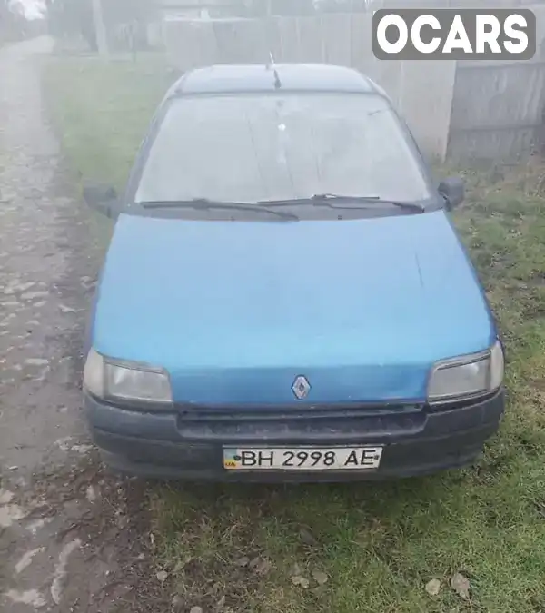 Хэтчбек Renault Clio 1993 1 л. Ручная / Механика обл. Днепропетровская, Пятихатки - Фото 1/5