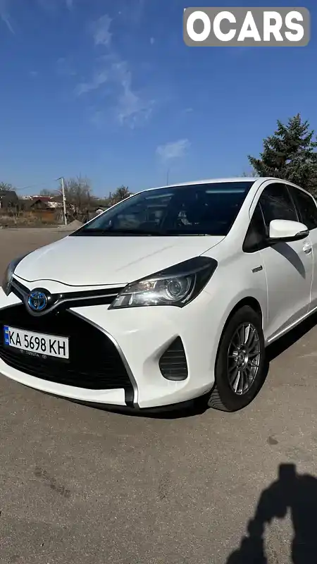 Хэтчбек Toyota Yaris 2015 1.5 л. Вариатор обл. Житомирская, Житомир - Фото 1/11