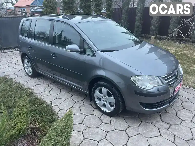 Минивэн Volkswagen Touran 2008 1.6 л. Ручная / Механика обл. Полтавская, Полтава - Фото 1/21