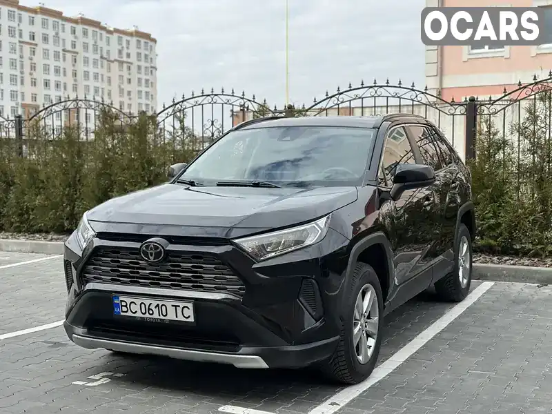 Позашляховик / Кросовер Toyota RAV4 2019 2.5 л. Автомат обл. Київська, Київ - Фото 1/18