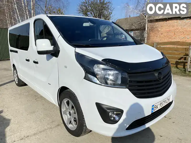 Минивэн Opel Vivaro 2015 1.6 л. Ручная / Механика обл. Ровенская, Владимирец - Фото 1/20