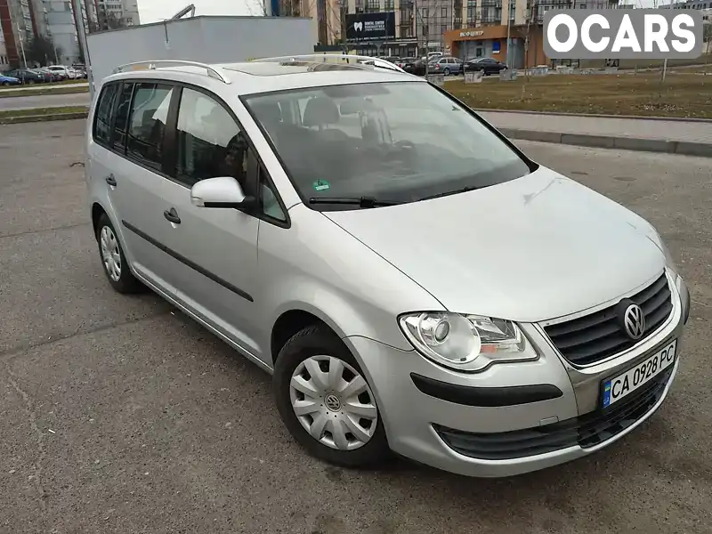 Минивэн Volkswagen Touran 2008 1.6 л. Ручная / Механика обл. Черкасская, Черкассы - Фото 1/9