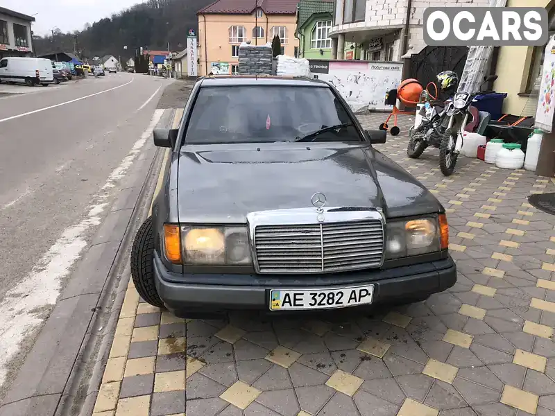 Седан Mercedes-Benz E-Class 1989 2.5 л. Ручная / Механика обл. Закарпатская, Тячев - Фото 1/10