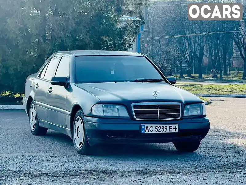 Седан Mercedes-Benz C-Class 1995 2 л. Ручная / Механика обл. Ровенская, Ровно - Фото 1/7