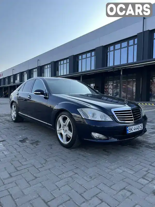 Седан Mercedes-Benz S-Class 2007 2.99 л. Автомат обл. Ровенская, Ровно - Фото 1/21